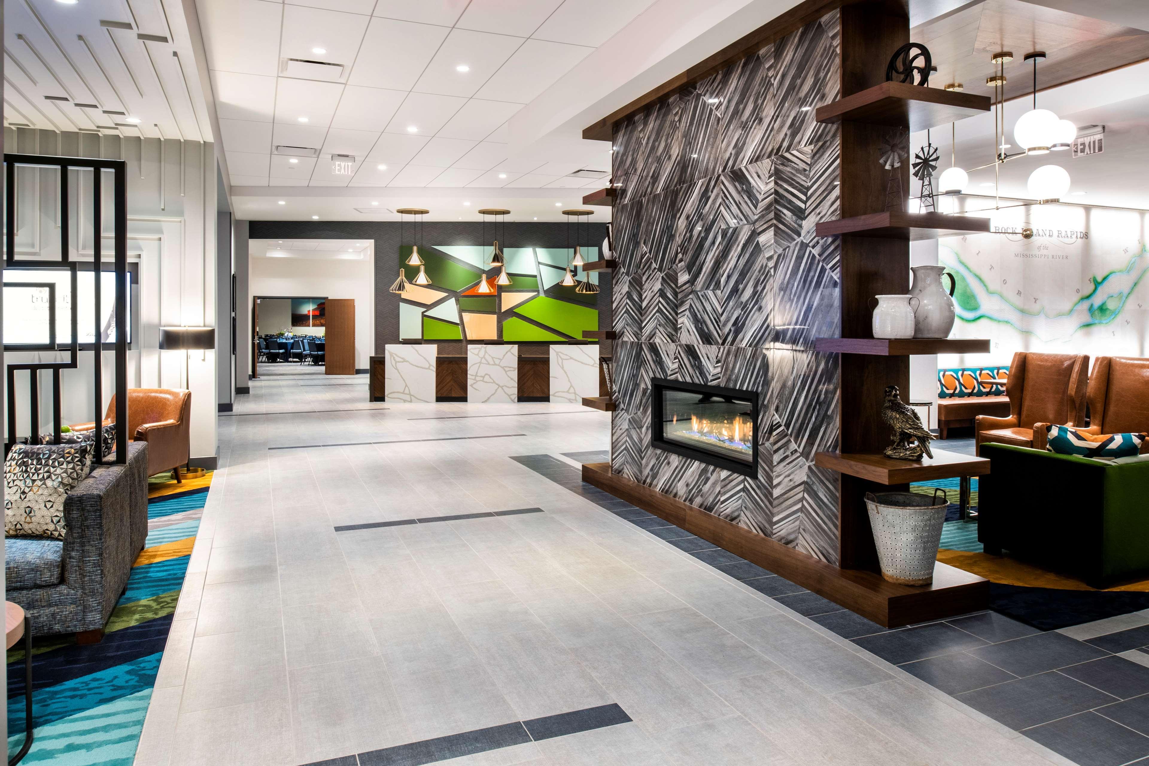 Hyatt Place East Moline/Quad Cities Extérieur photo
